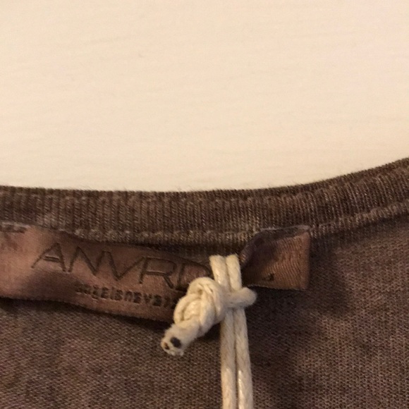 Light brown scoop neck angels never die top - Picture 4 of 4